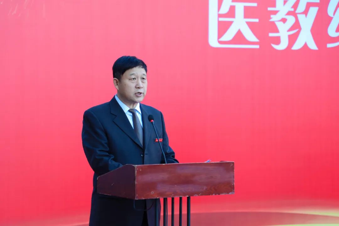 乘风破浪 逐梦前行——新疆医科大学第七附属医院、自治区老年病医院医教综合楼启用仪式顺利召开